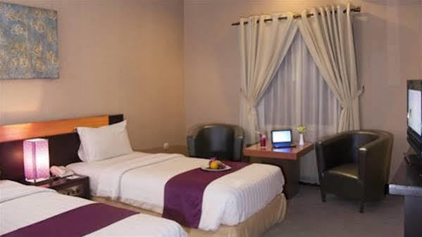 Orchardz Hotel Ayani Pontianak Exterior foto